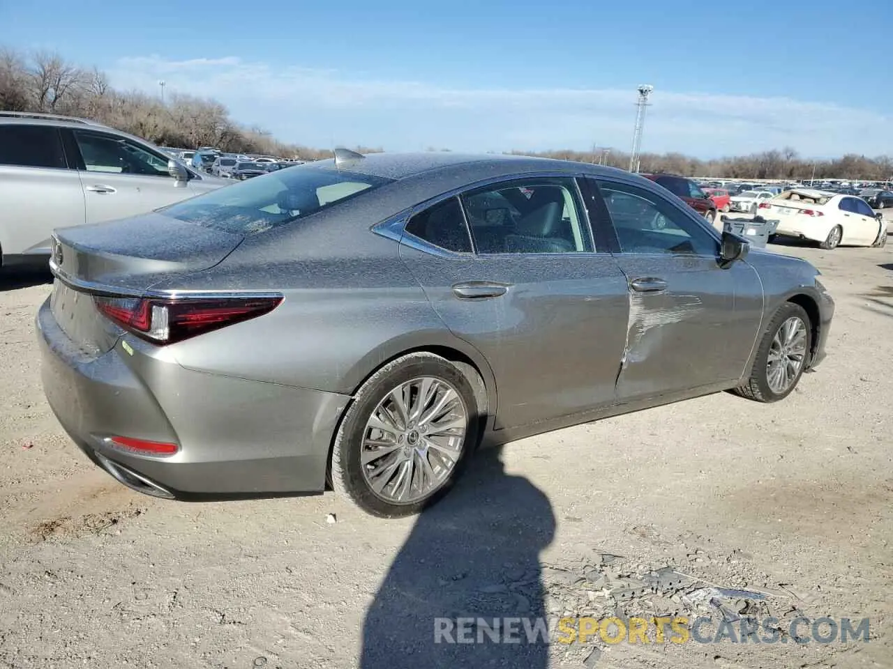 3 fotografías del automóvil dañado 58AEZ1B16LU057778 LEXUS ES350 2020