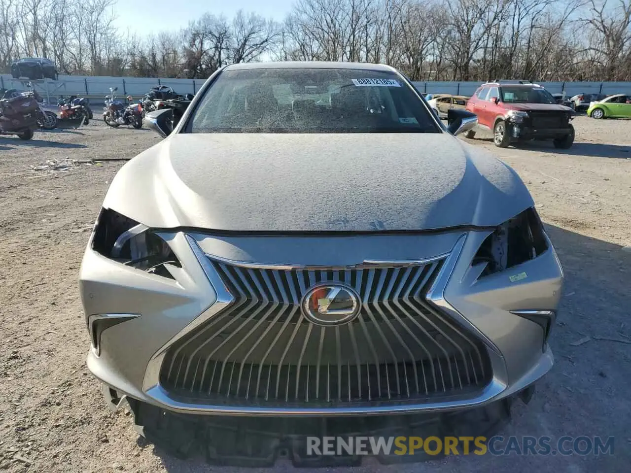 5 fotografías del automóvil dañado 58AEZ1B16LU057778 LEXUS ES350 2020