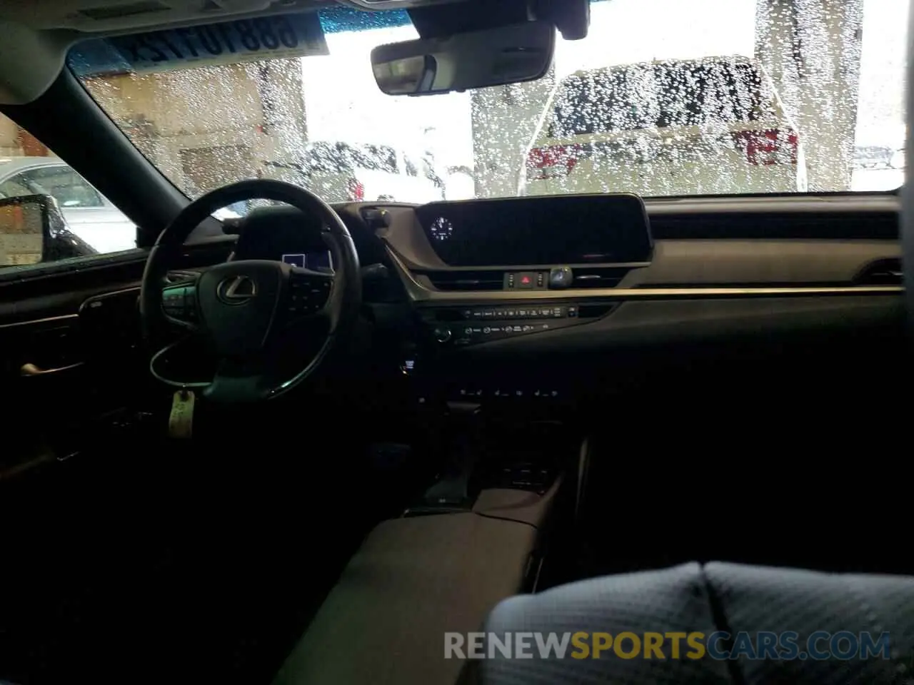 8 fotografías del automóvil dañado 58AFZ1B11LU078266 LEXUS ES350 2020