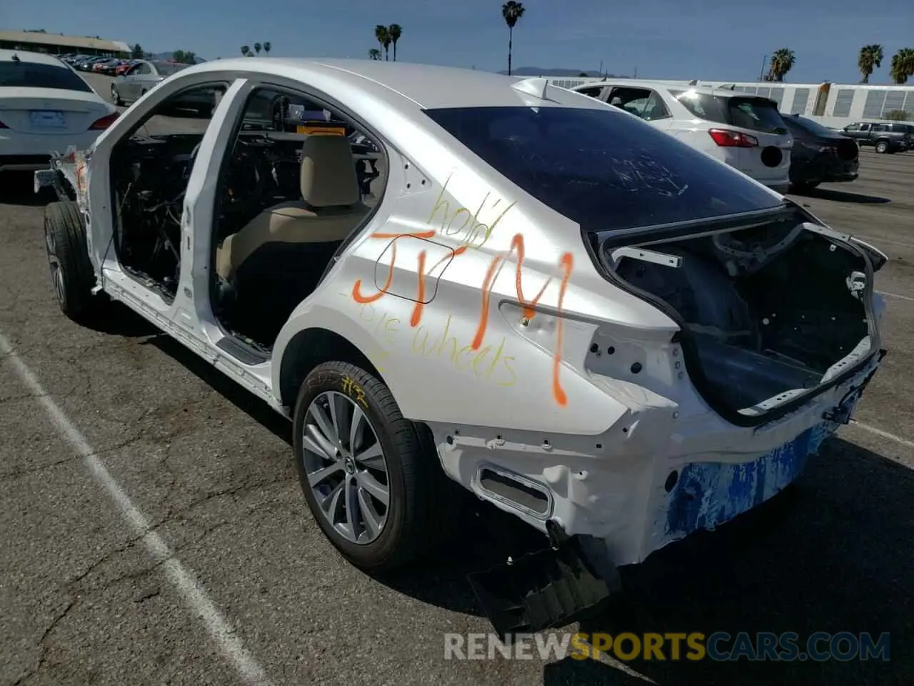 3 fotografías del automóvil dañado 58ACZ1B13MU101342 LEXUS ES350 2021