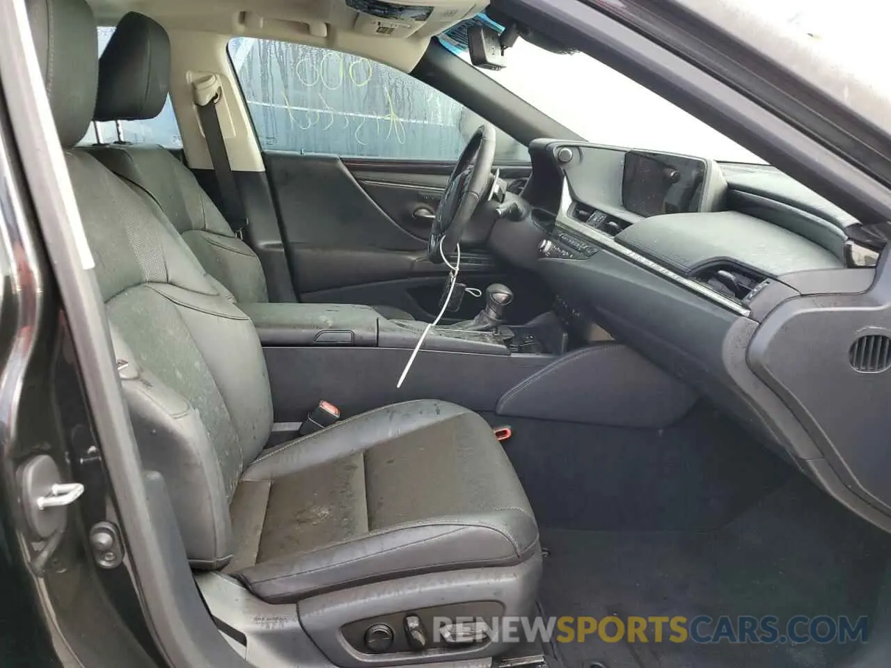 5 fotografías del automóvil dañado 58ADZ1B13MU084983 LEXUS ES350 2021