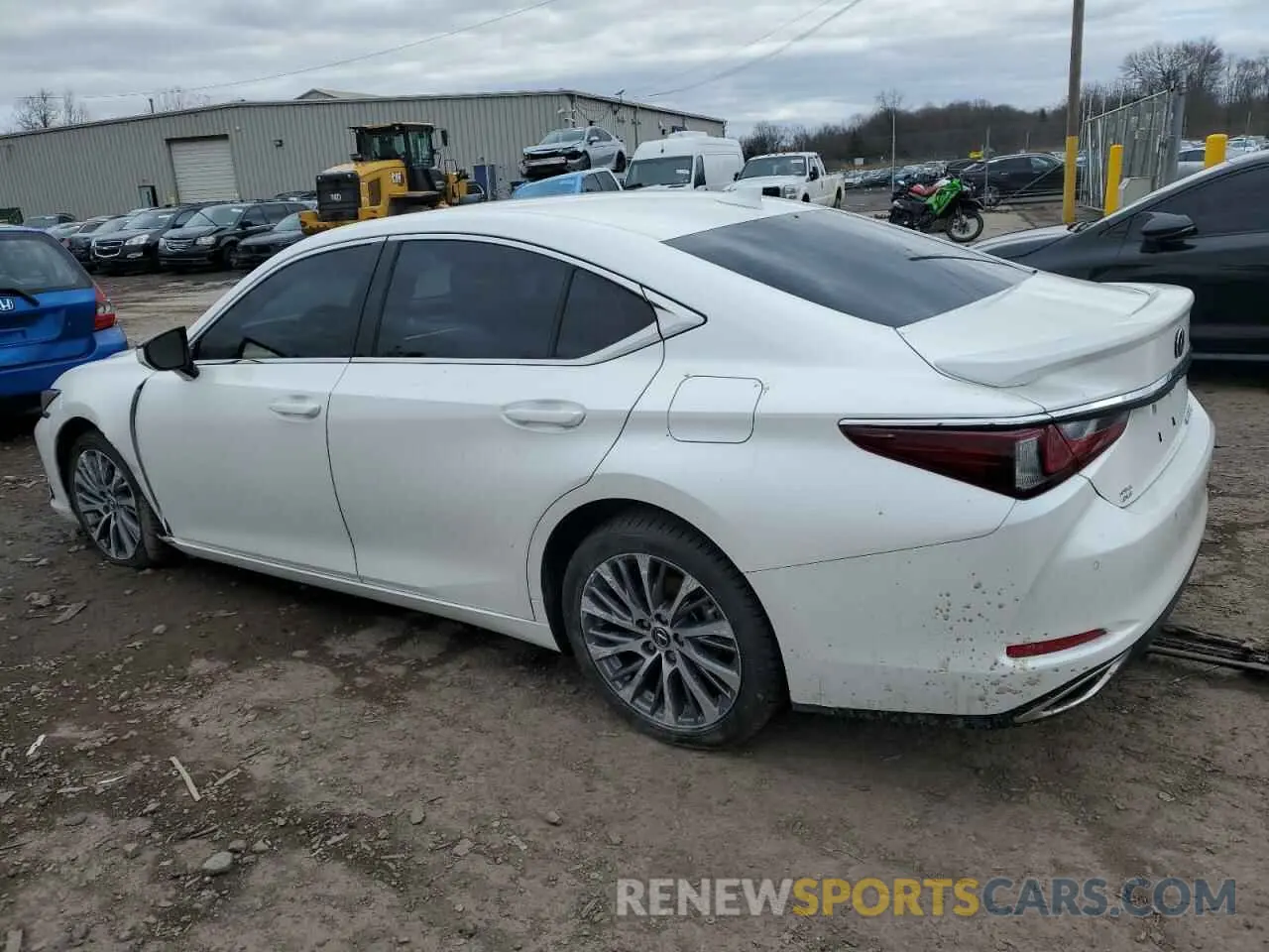 2 fotografías del automóvil dañado 58ADZ1B13MU103340 LEXUS ES350 2021