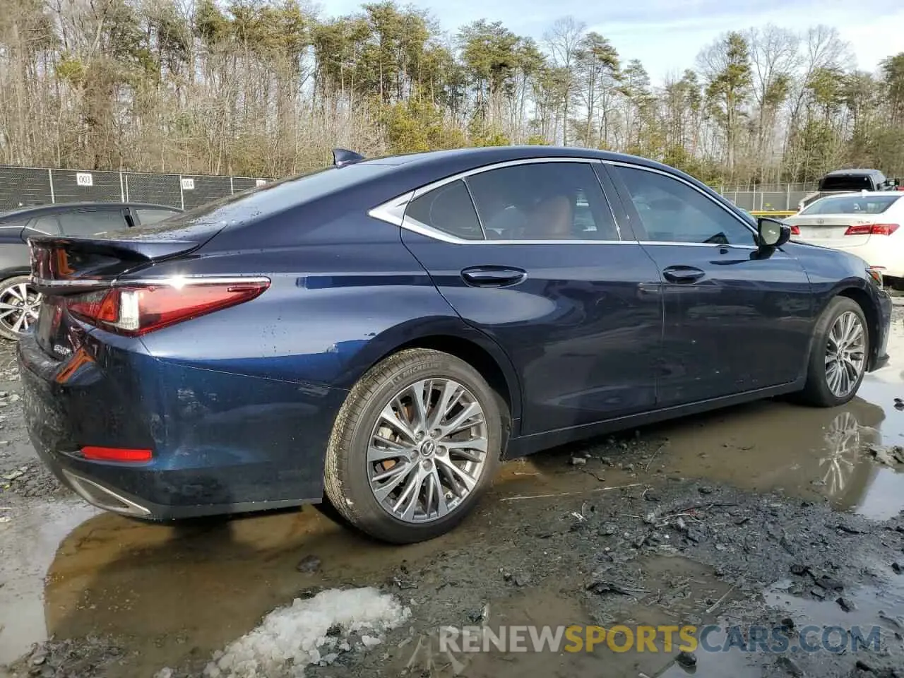 3 fotografías del automóvil dañado 58ADZ1B14MU104030 LEXUS ES350 2021