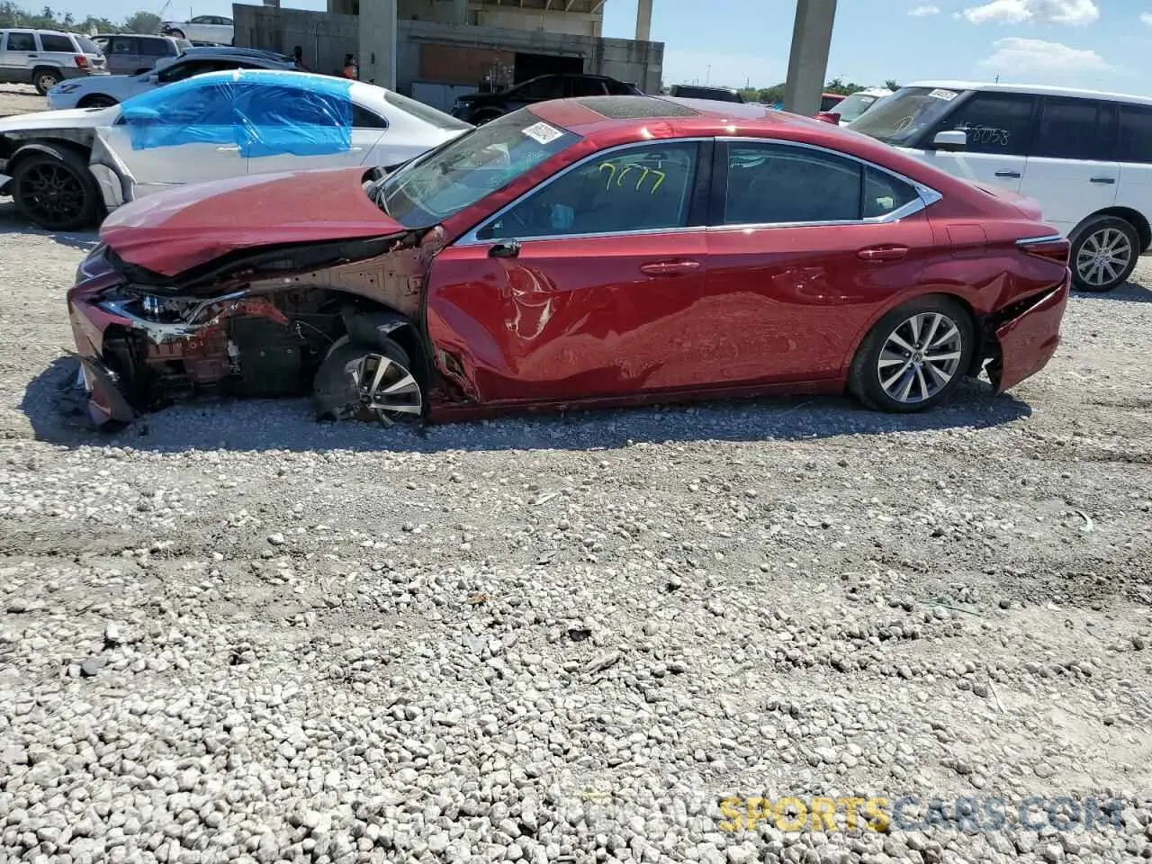 9 fotografías del automóvil dañado 58ADZ1B15MU095774 LEXUS ES350 2021
