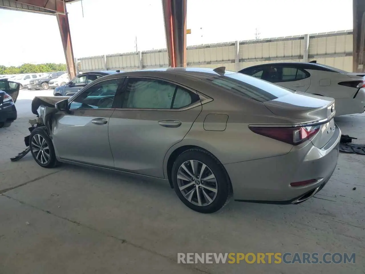 2 fotografías del automóvil dañado 58ADZ1B1XMU105764 LEXUS ES350 2021