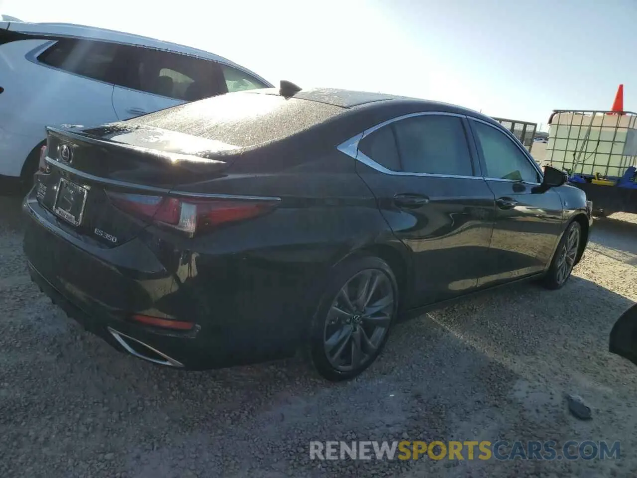 3 fotografías del automóvil dañado 58AGZ1B11MU110039 LEXUS ES350 2021