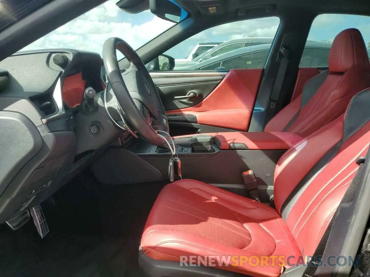 7 fotografías del automóvil dañado 58AGZ1B11MU110039 LEXUS ES350 2021