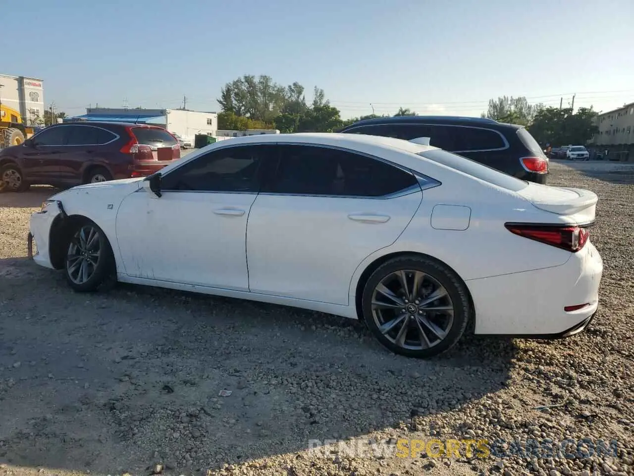 2 fotografías del automóvil dañado 58AGZ1B17MU104441 LEXUS ES350 2021