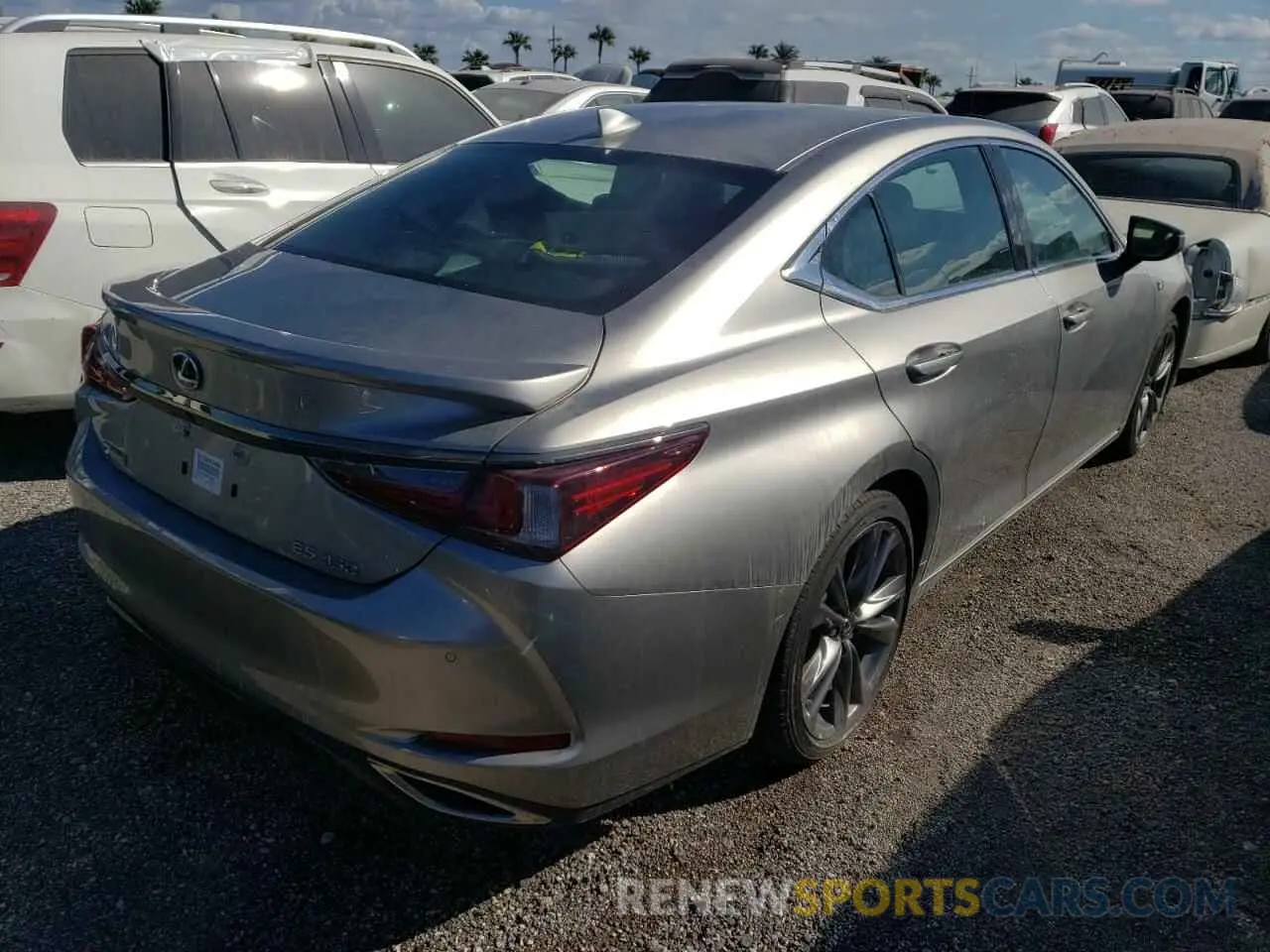 4 fotografías del automóvil dañado 58AGZ1B19MU089960 LEXUS ES350 2021