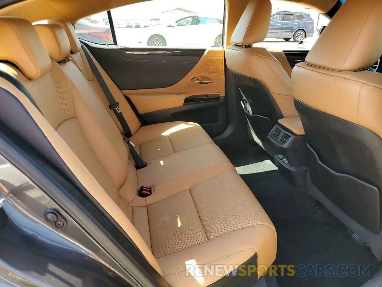 10 fotografías del automóvil dañado 58ACZ1B11NU136656 LEXUS ES350 2022