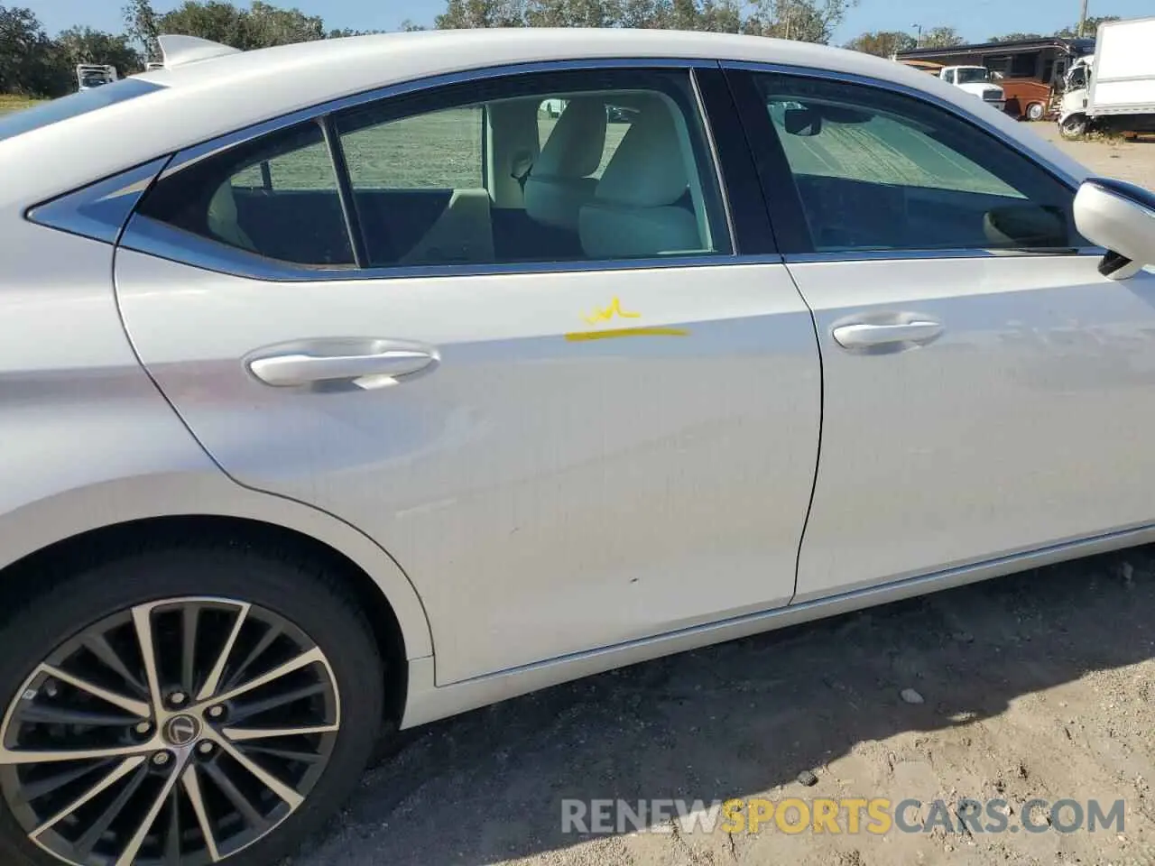 12 fotografías del automóvil dañado 58ADZ1B13NU112220 LEXUS ES350 2022