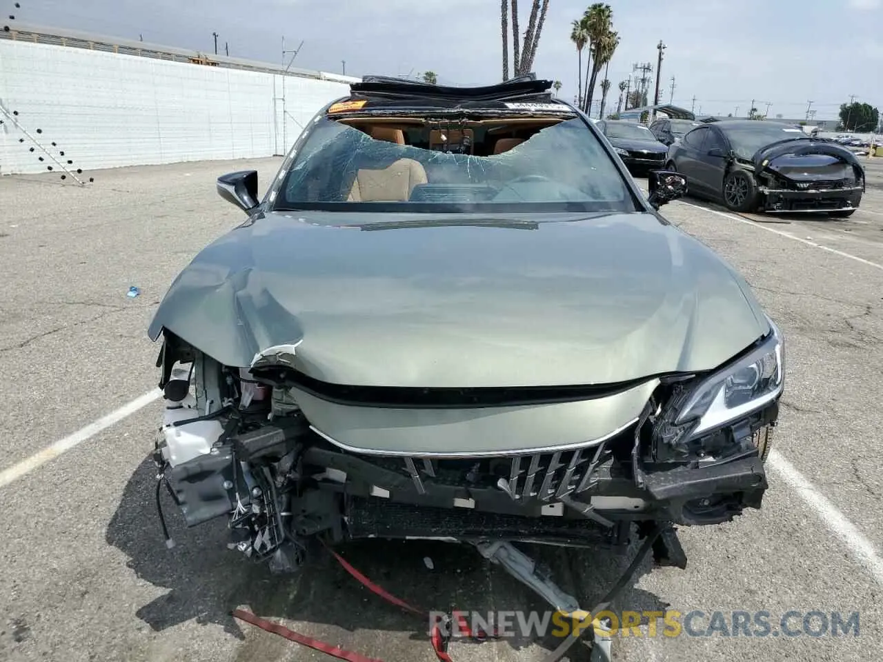 5 fotografías del automóvil dañado 58ADZ1B14NU113232 LEXUS ES350 2022