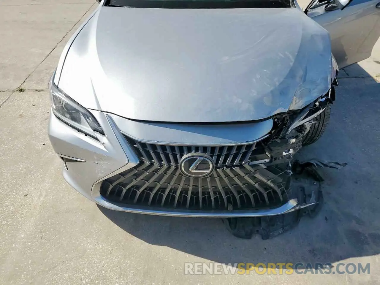 13 fotografías del automóvil dañado 58ADZ1B14NU126529 LEXUS ES350 2022