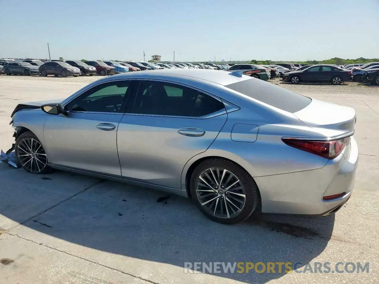 2 fotografías del automóvil dañado 58ADZ1B14NU126529 LEXUS ES350 2022