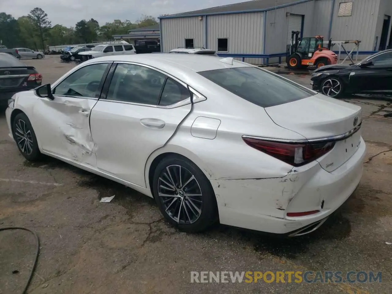 2 fotografías del automóvil dañado 58ADZ1B17NU123334 LEXUS ES350 2022