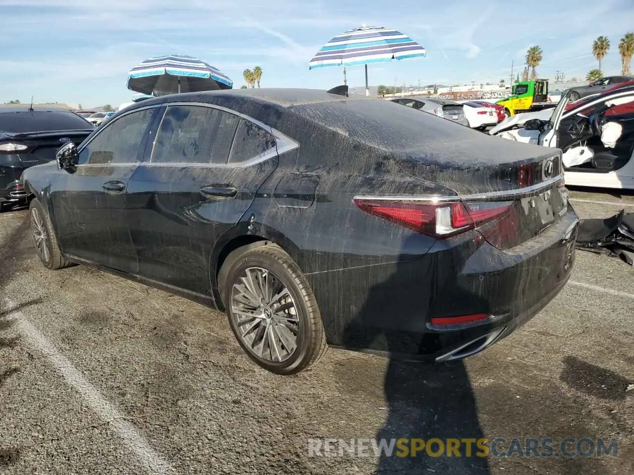 2 fotografías del automóvil dañado 58ADZ1B17NU136178 LEXUS ES350 2022