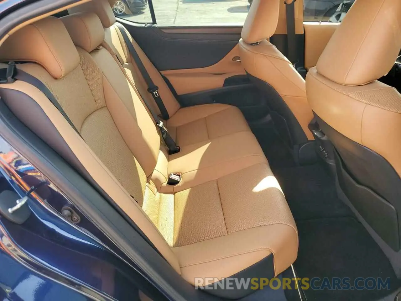10 fotografías del automóvil dañado 58ADZ1B18NU135704 LEXUS ES350 2022