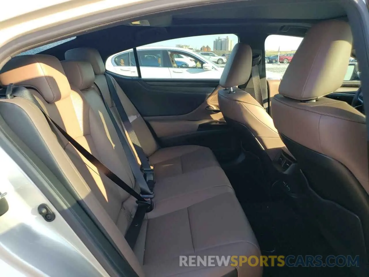 10 fotografías del automóvil dañado 58ADZ1B15PU156982 LEXUS ES350 2023