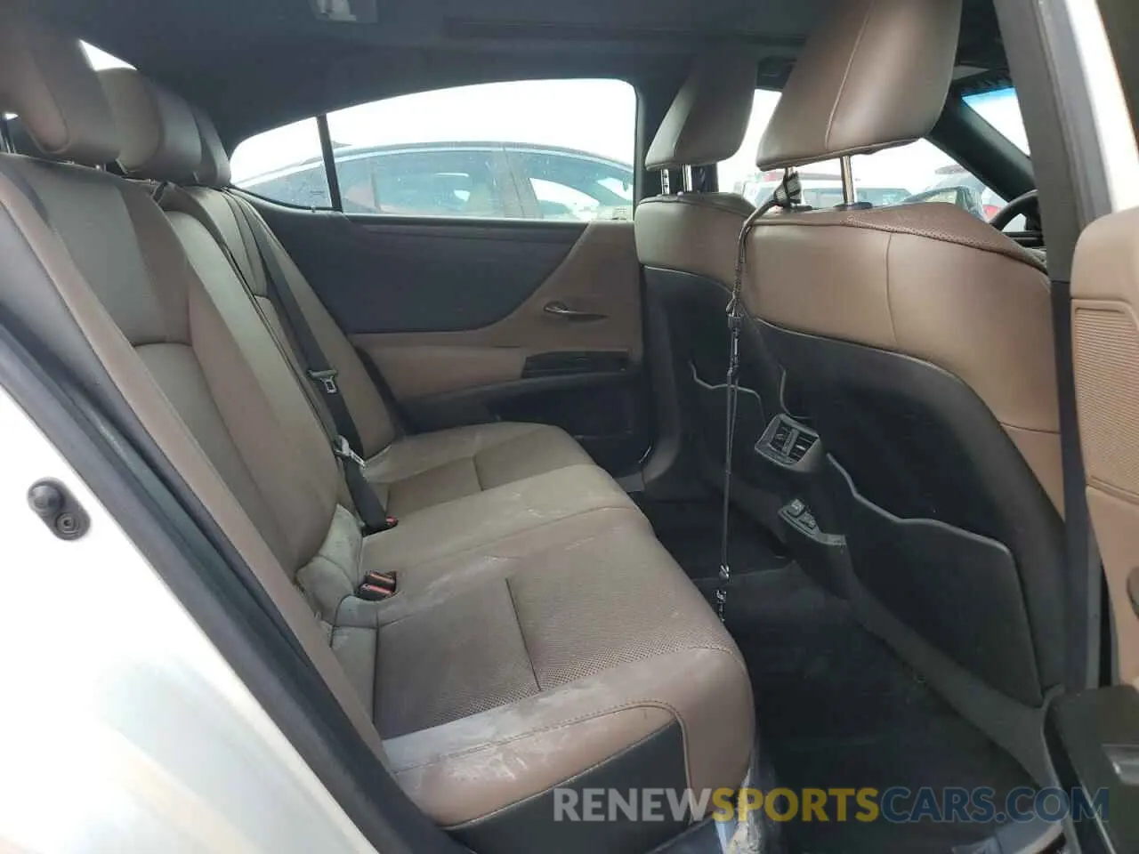 10 fotografías del automóvil dañado 58ADZ1B18PU142154 LEXUS ES350 2023
