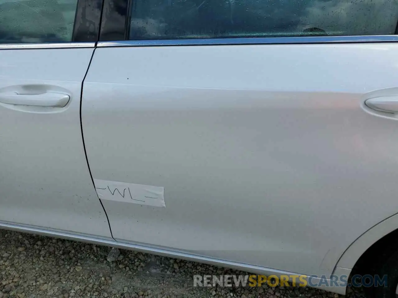12 fotografías del automóvil dañado 58ADZ1B18PU142154 LEXUS ES350 2023
