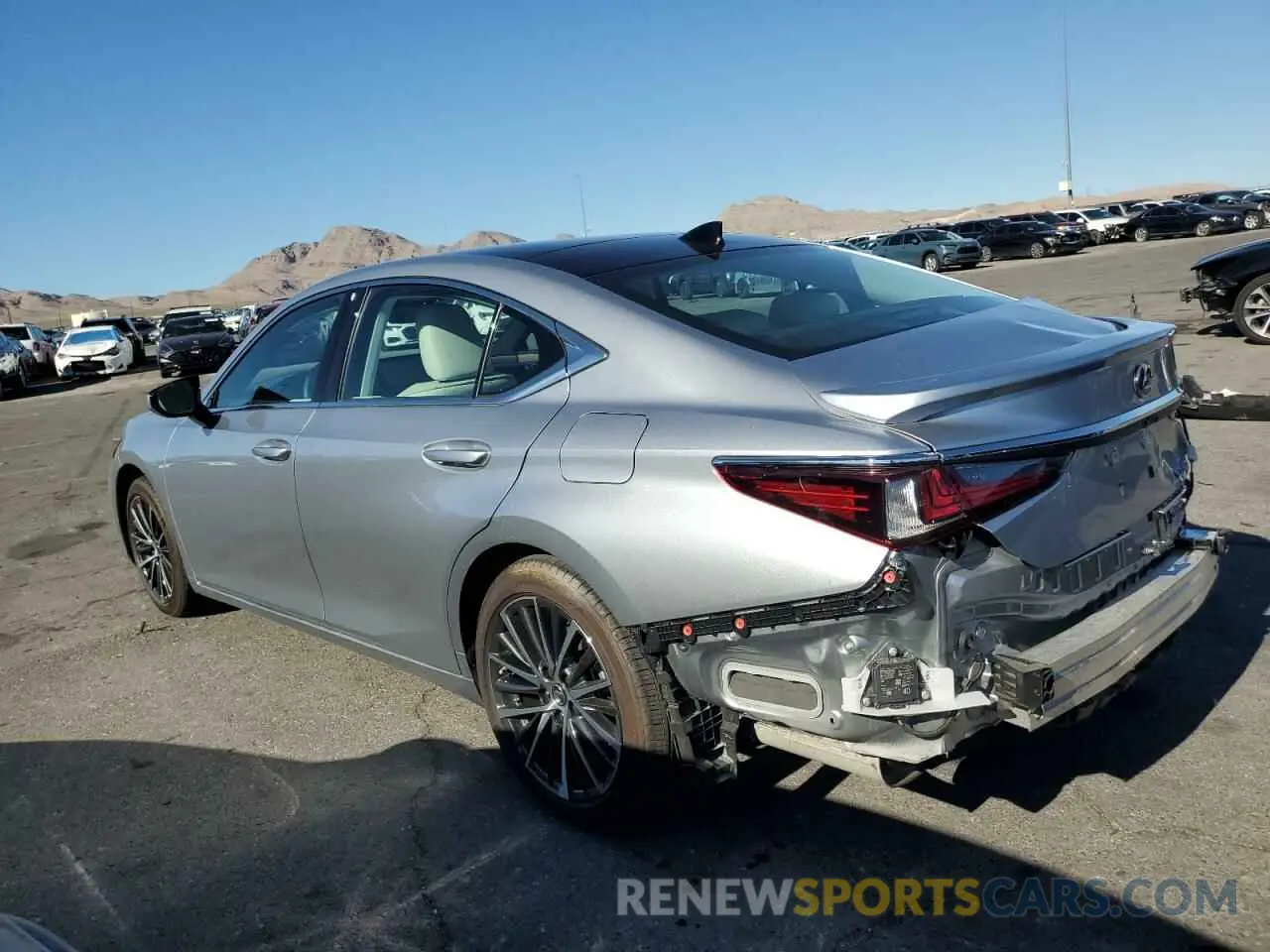 2 fotografías del automóvil dañado 58AEZ1B13PU153938 LEXUS ES350 2023