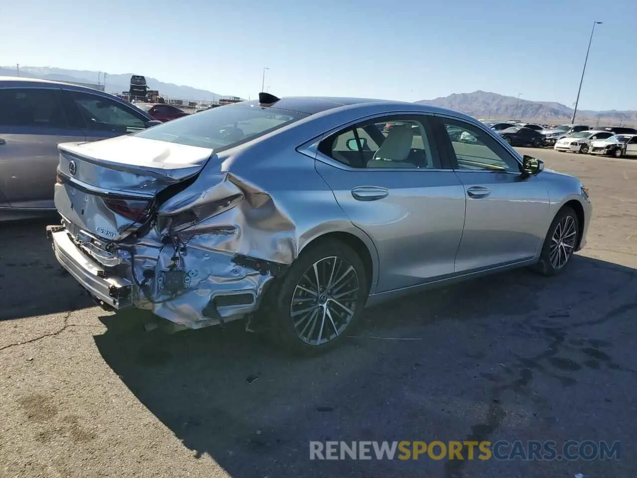 3 fotografías del automóvil dañado 58AEZ1B13PU153938 LEXUS ES350 2023