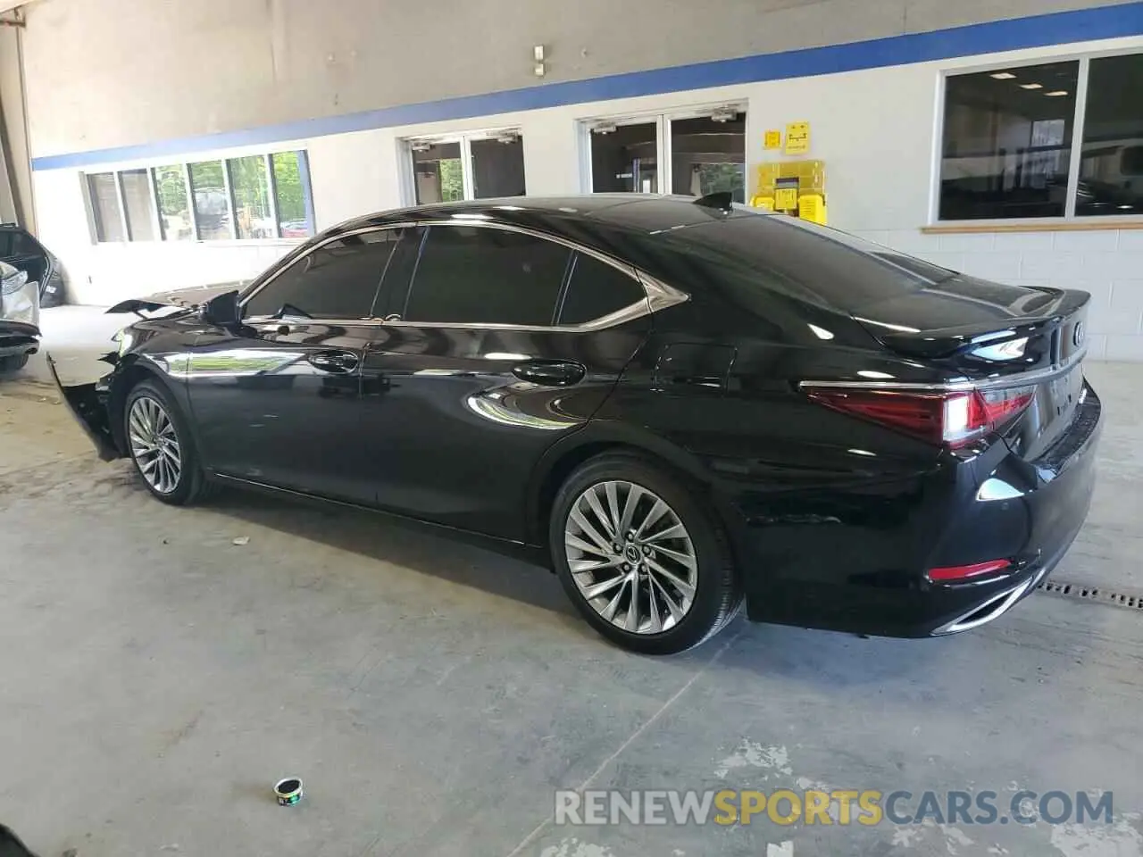 2 fotografías del automóvil dañado 58AEZ1B15PU149597 LEXUS ES350 2023