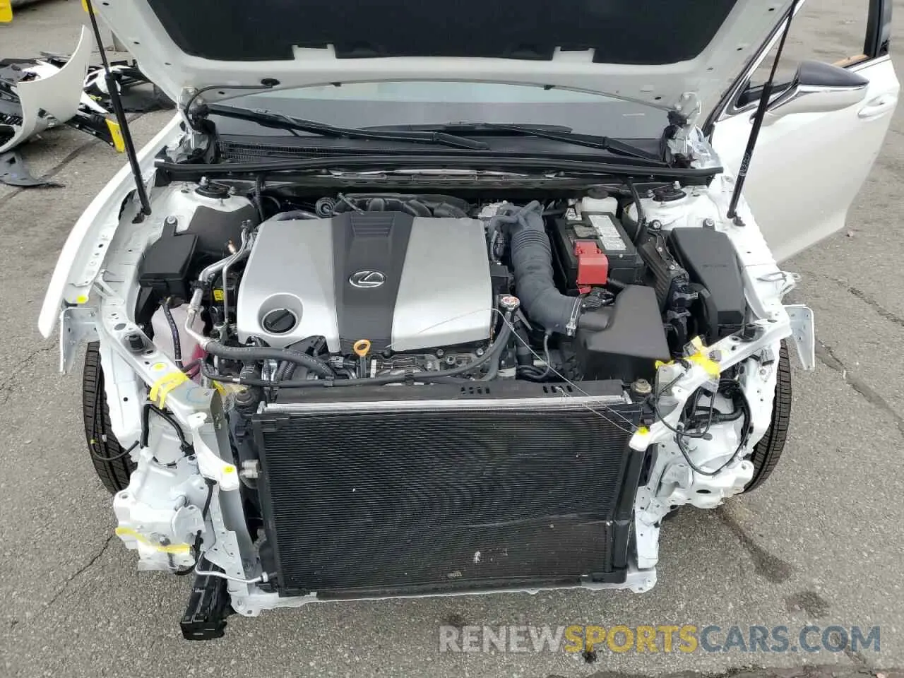 11 fotografías del automóvil dañado 58ADZ1B12RU162502 LEXUS ES350 2024