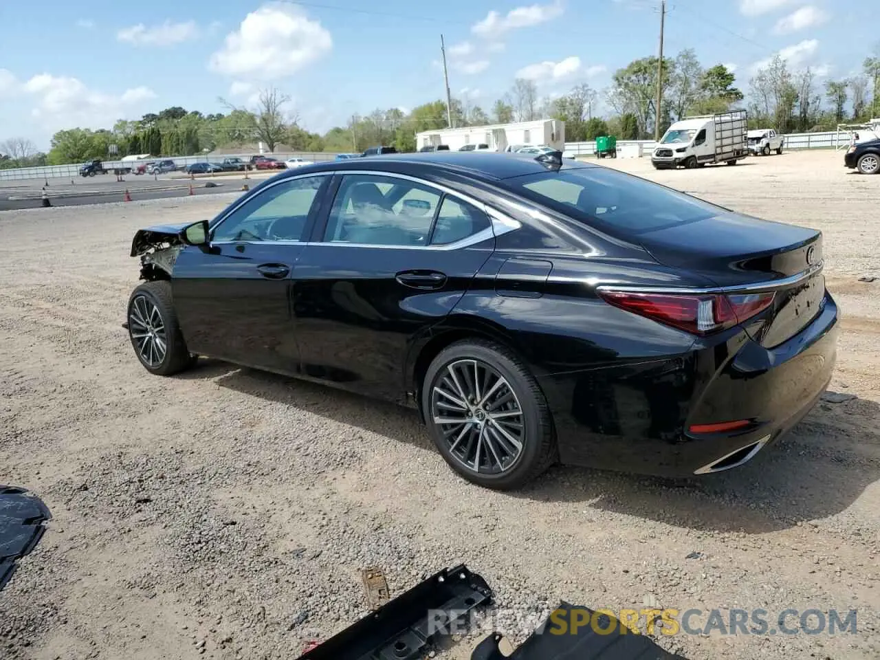 2 fotografías del automóvil dañado 58ADZ1B12RU168798 LEXUS ES350 2024