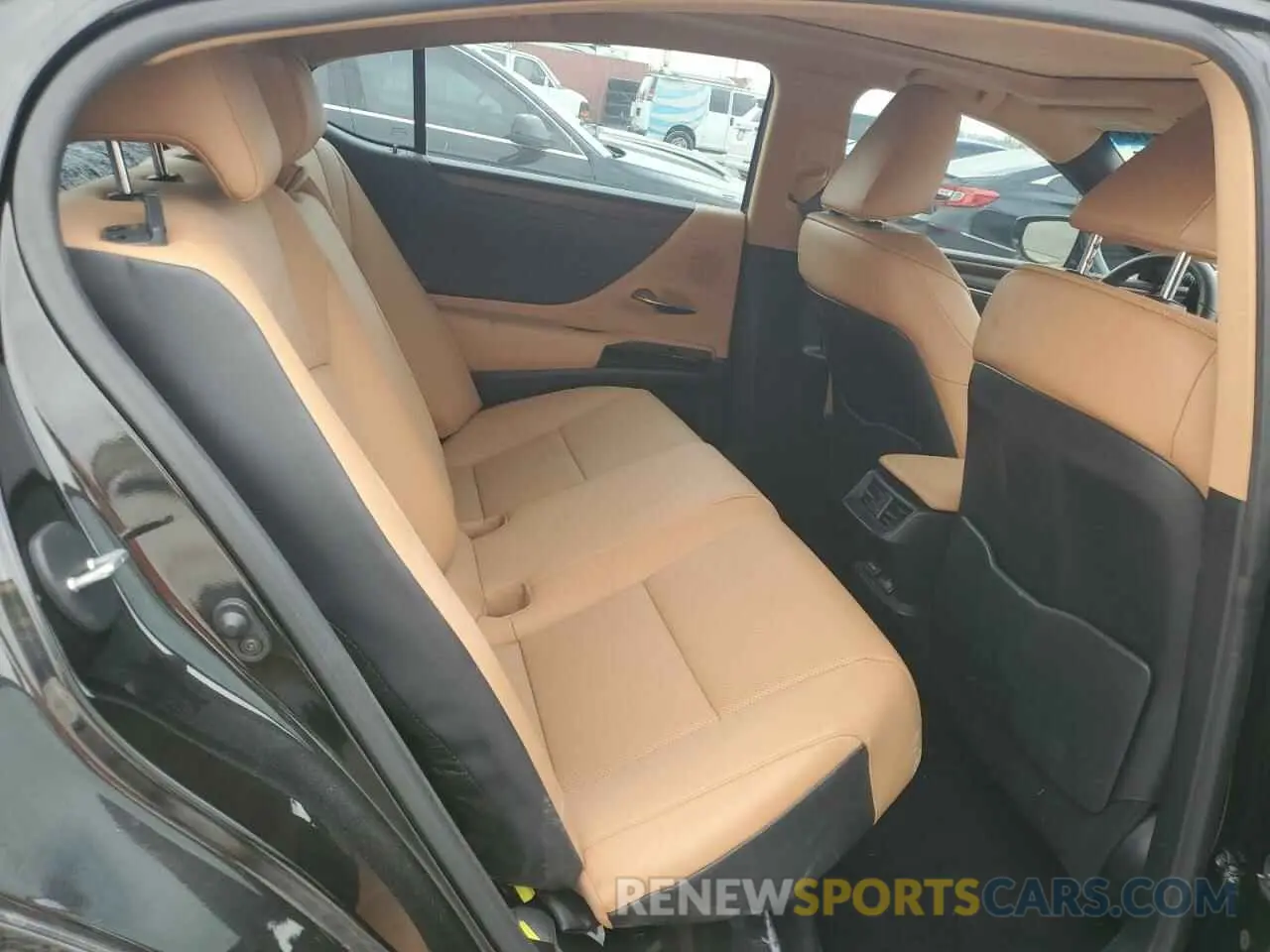 10 fotografías del automóvil dañado 58ADZ1B18RU162200 LEXUS ES350 2024