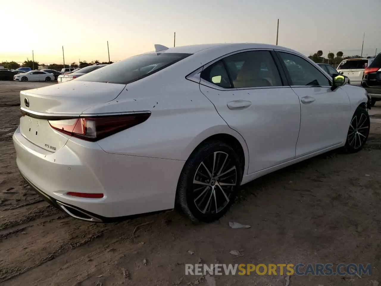 3 fotografías del automóvil dañado 58ADZ1B19RU169656 LEXUS ES350 2024