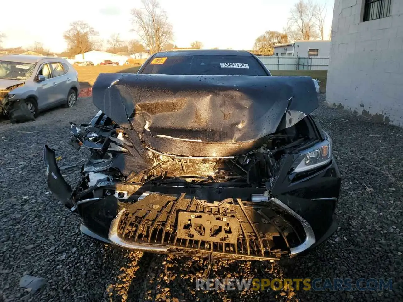 5 fotografías del automóvil dañado 58ADZ1B19RU171990 LEXUS ES350 2024
