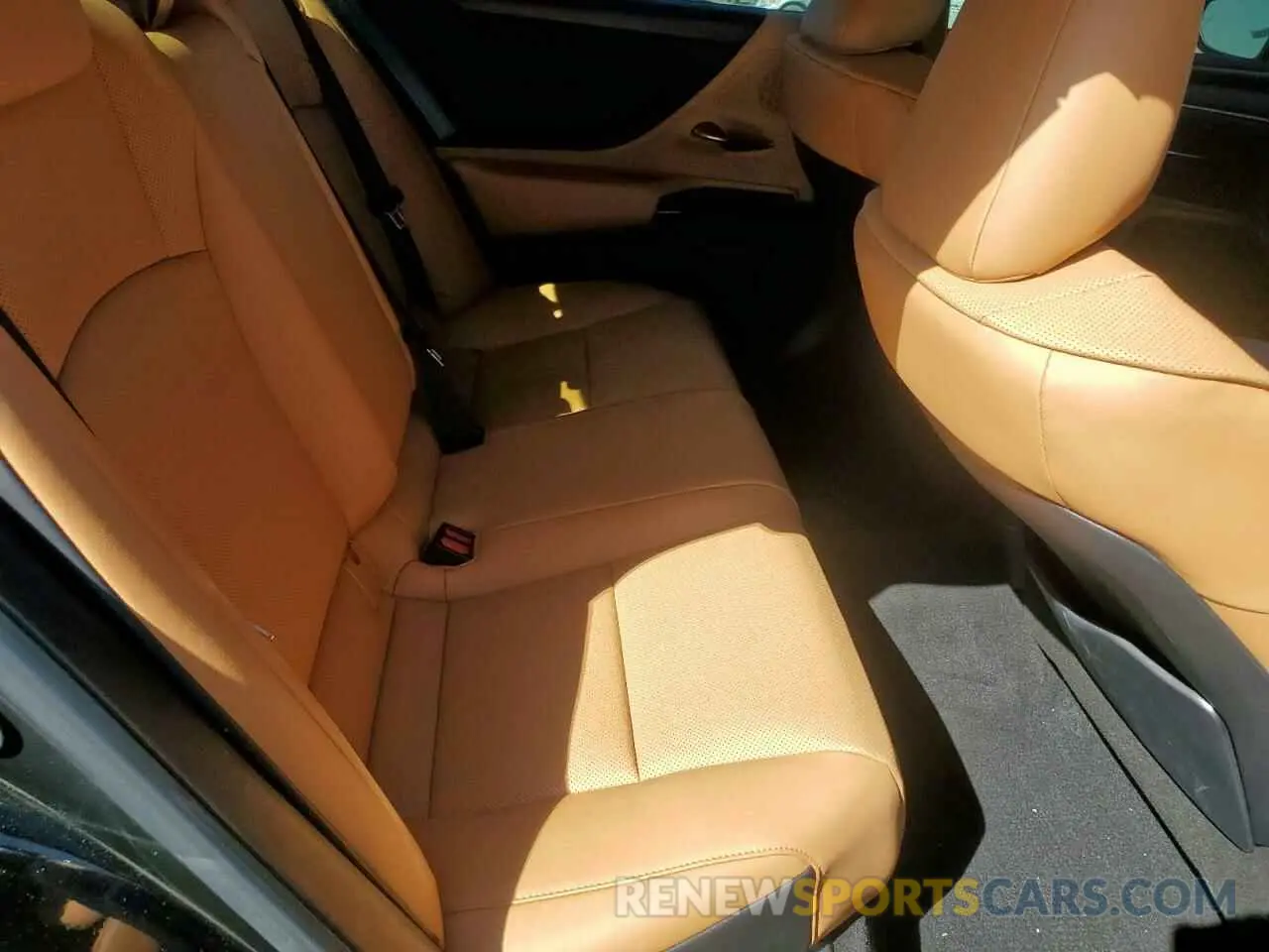 10 fotografías del automóvil dañado 58ADZ1B1XRU172999 LEXUS ES350 2024