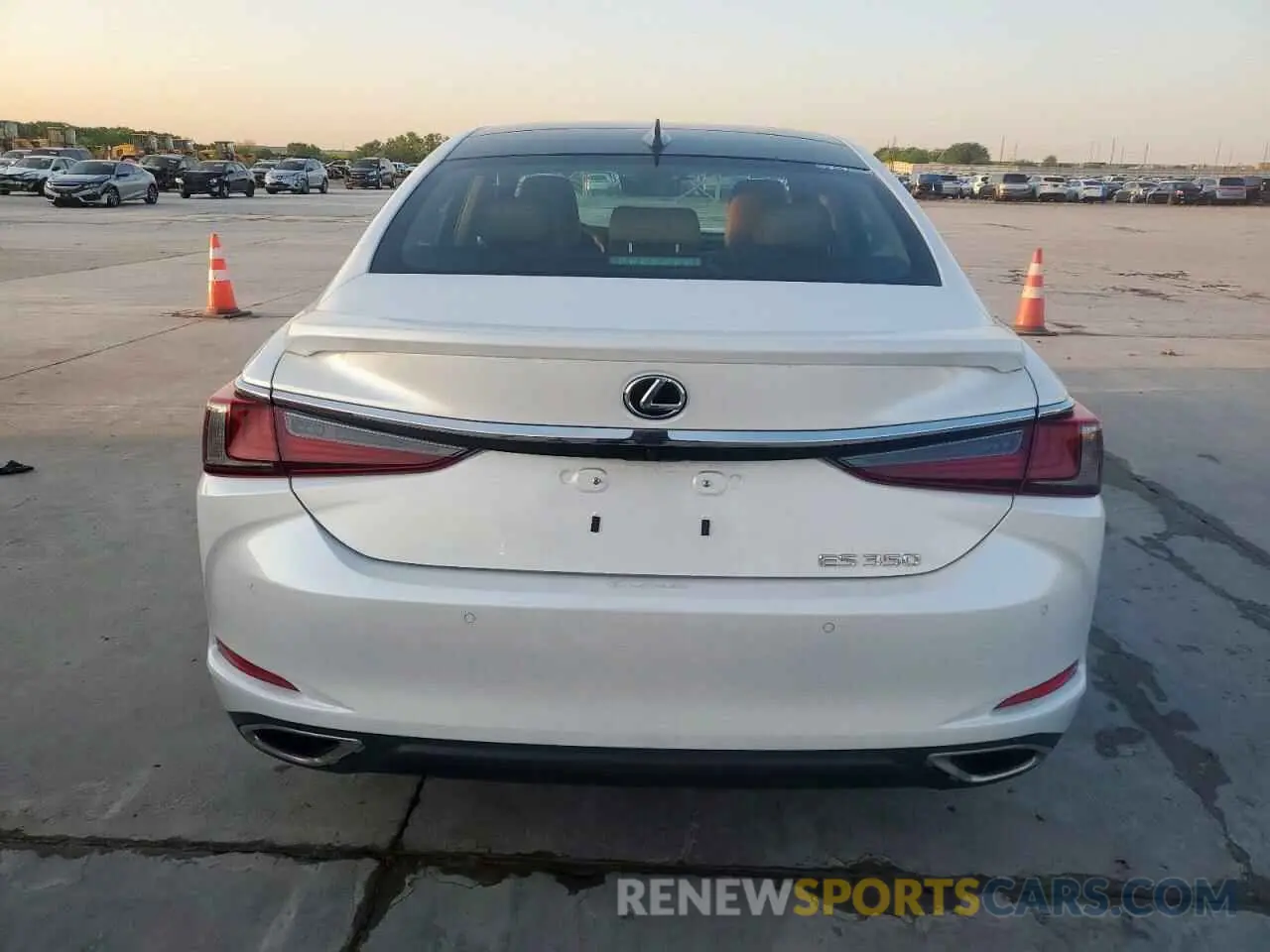 6 fotografías del automóvil dañado 58AFZ1B14RU174255 LEXUS ES350 2024