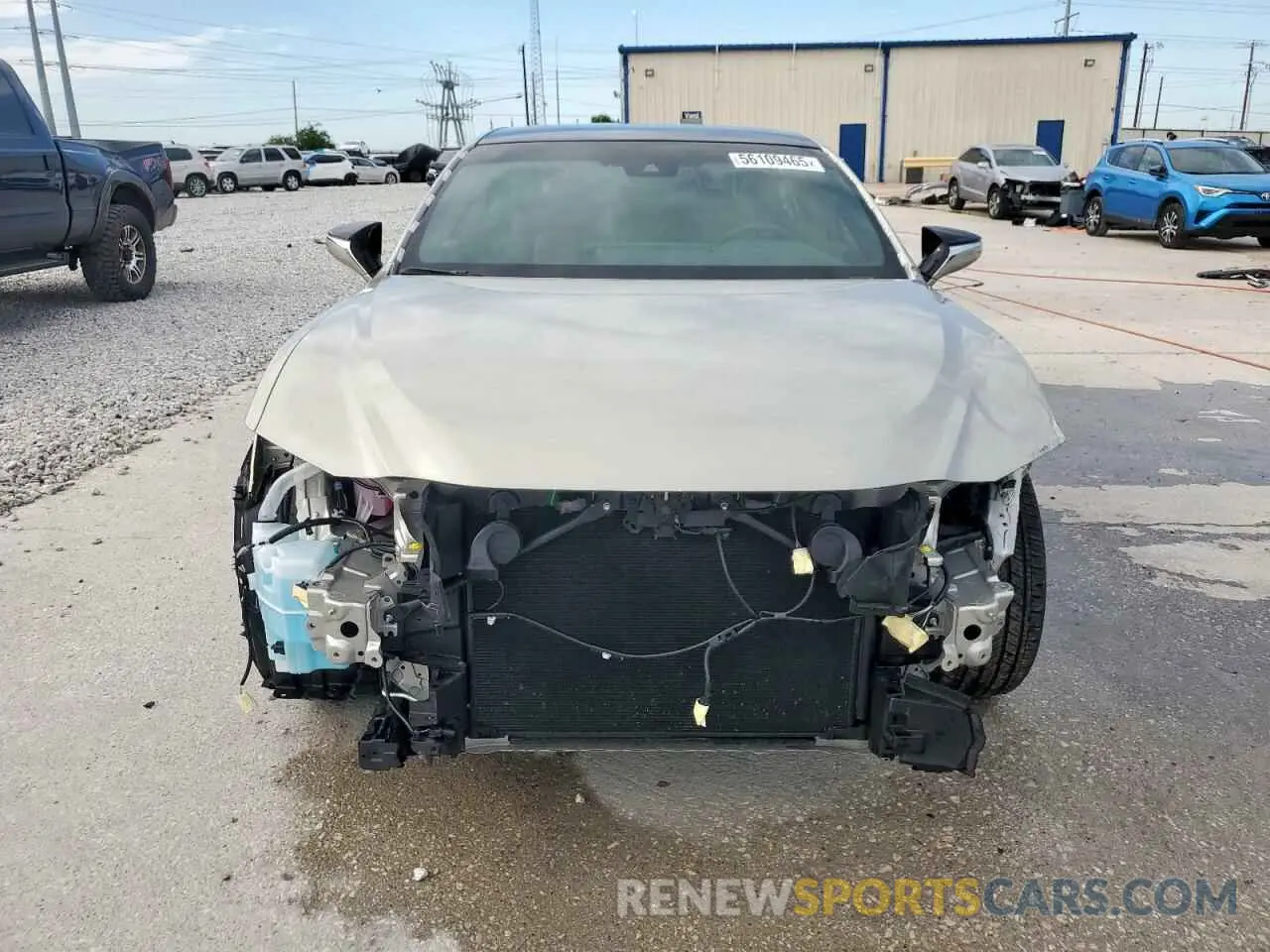 5 fotografías del automóvil dañado 58ADZ1B17SU186638 LEXUS ES350 2025