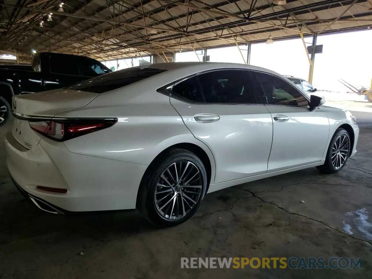 3 fotografías del automóvil dañado 58ADZ1B19SU185927 LEXUS ES350 2025