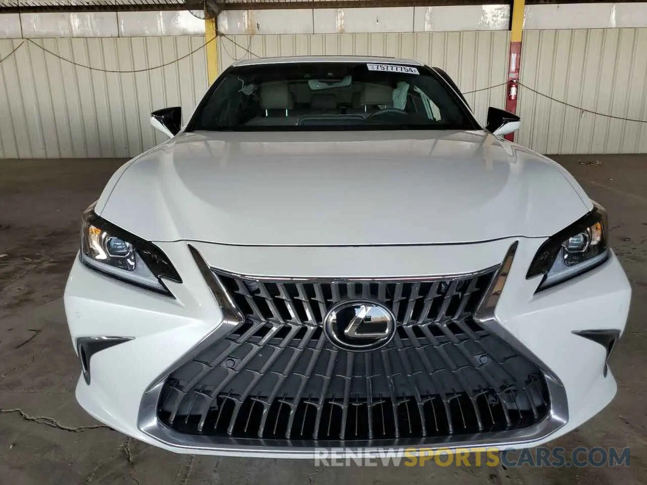 5 fotografías del automóvil dañado 58ADZ1B19SU185927 LEXUS ES350 2025