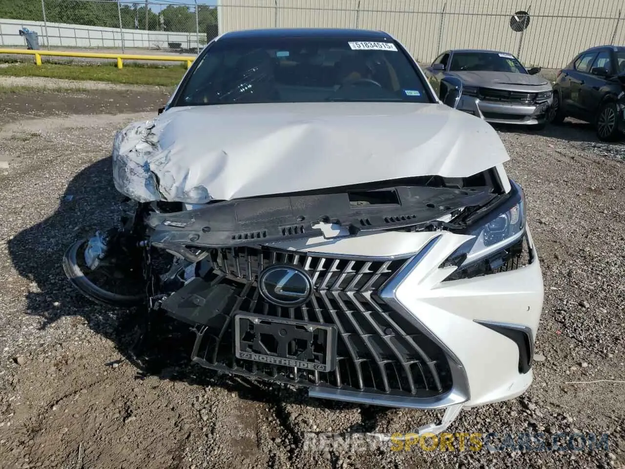 5 fotografías del automóvil dañado 58ADZ1B1XSU188240 LEXUS ES350 2025