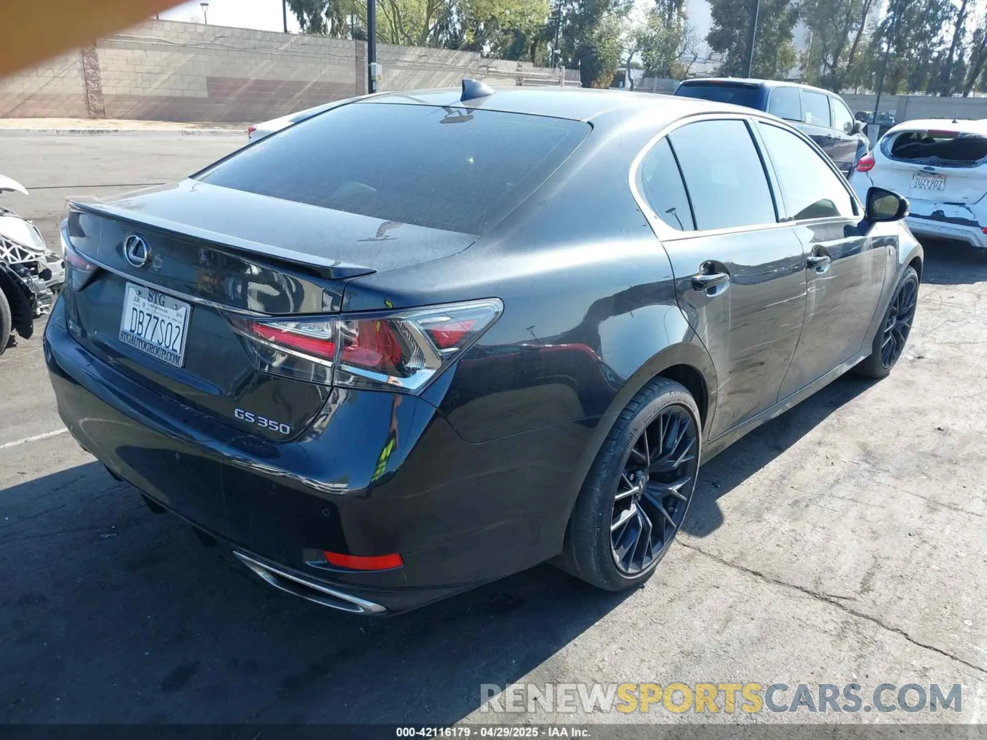 4 fotografías del automóvil dañado JTHBZ1BL0KA017002 LEXUS GS 350 2019