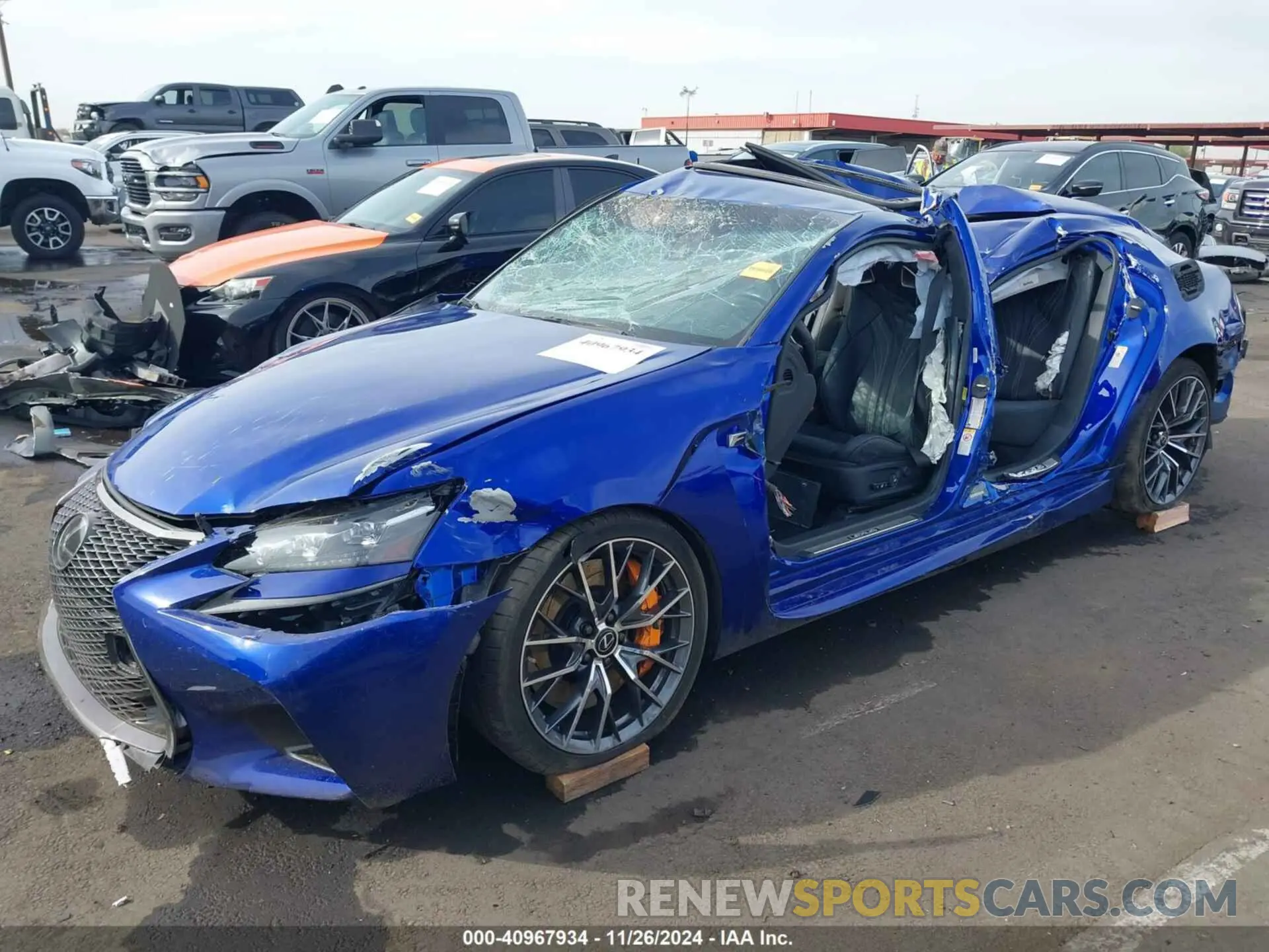 2 fotografías del automóvil dañado JTHBP1BL4KA002816 LEXUS GS F 2019