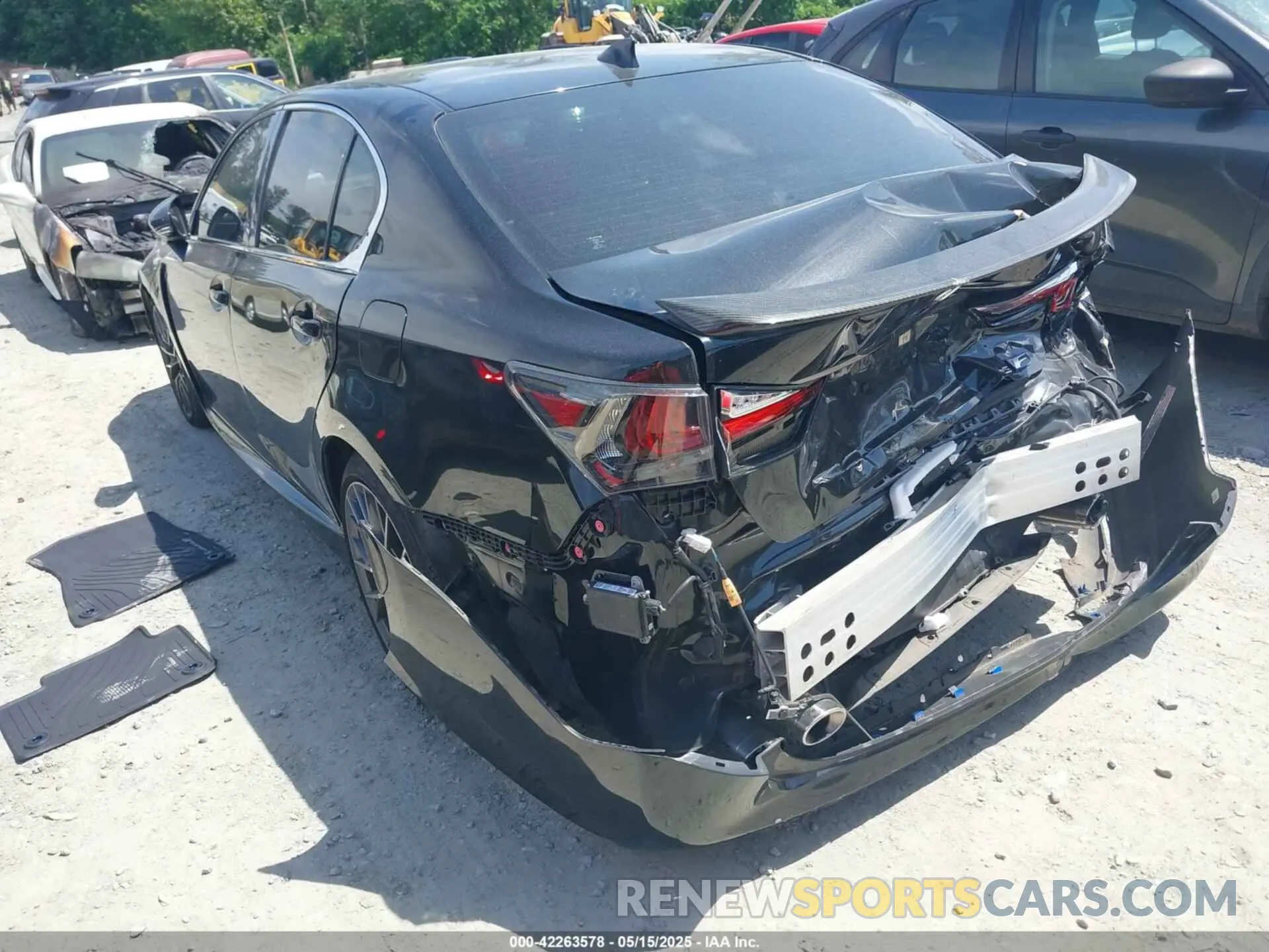 3 fotografías del automóvil dañado JTHBP1BL6KA003000 LEXUS GS F 2019