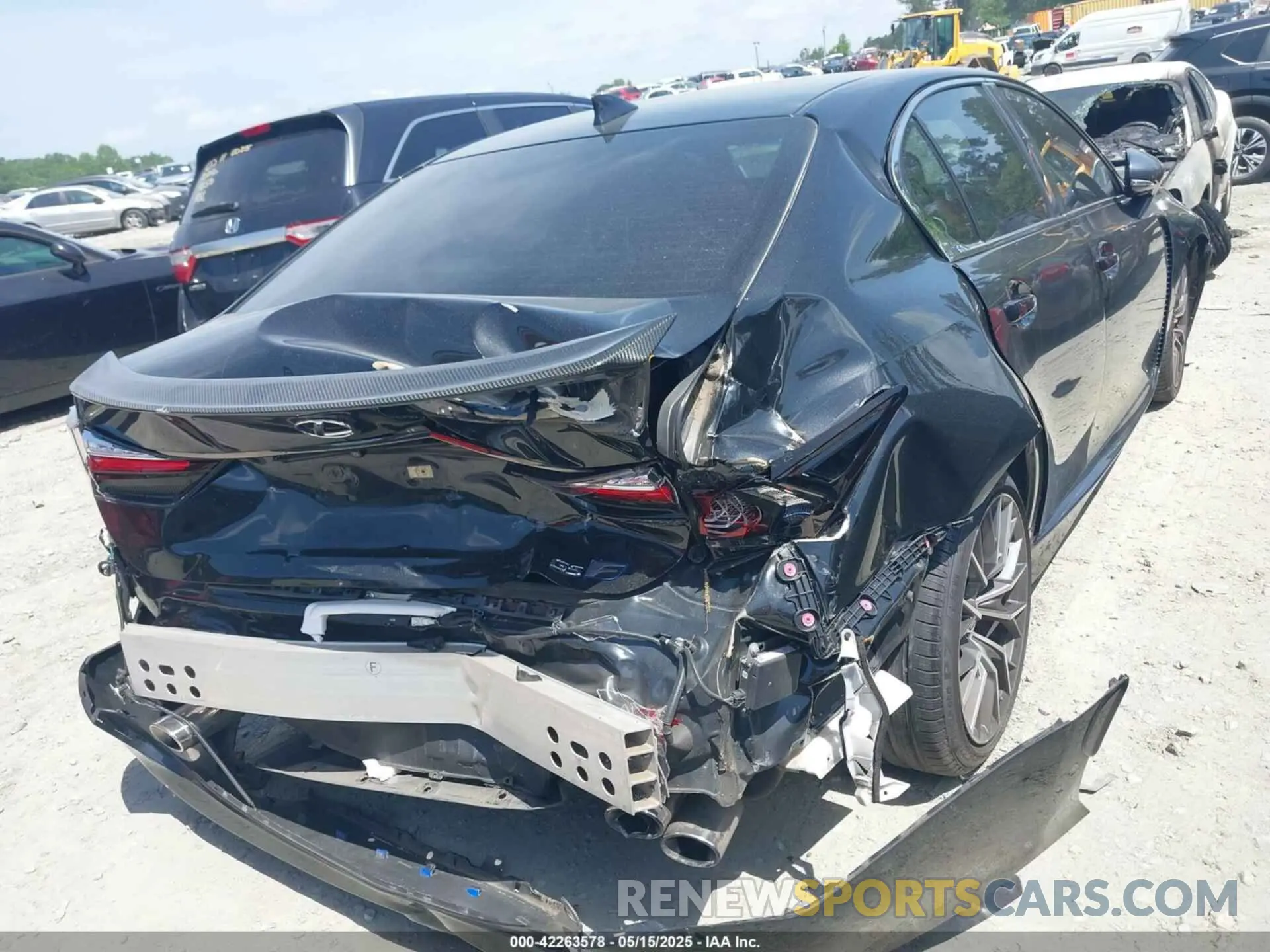 4 fotografías del automóvil dañado JTHBP1BL6KA003000 LEXUS GS F 2019