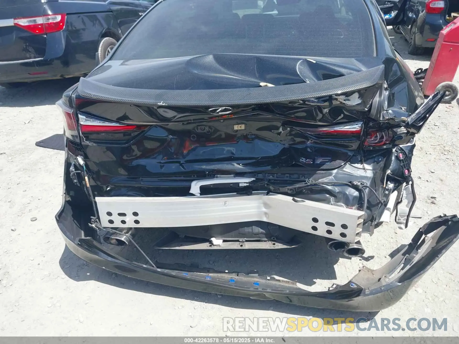 6 fotografías del automóvil dañado JTHBP1BL6KA003000 LEXUS GS F 2019