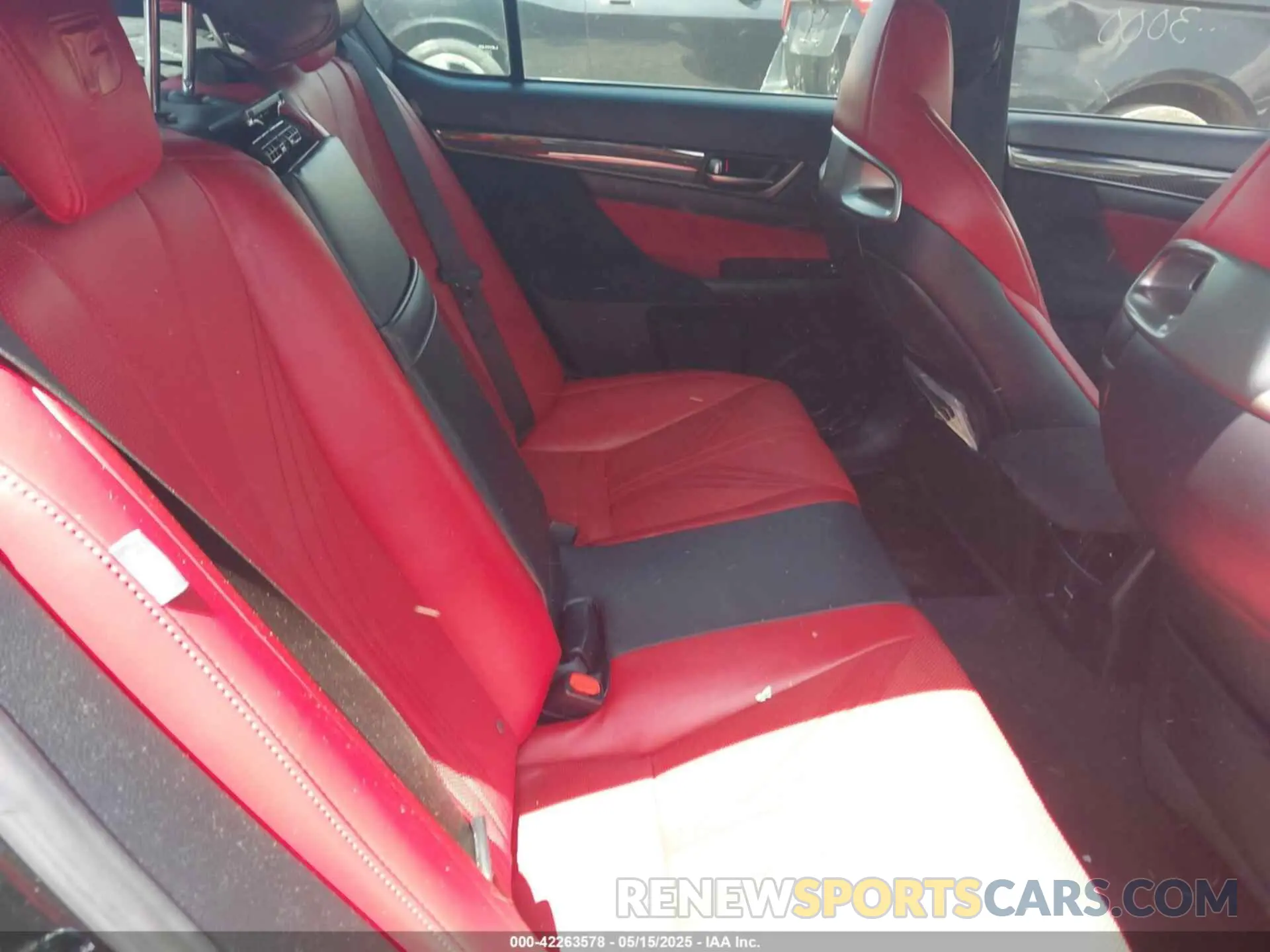 8 fotografías del automóvil dañado JTHBP1BL6KA003000 LEXUS GS F 2019