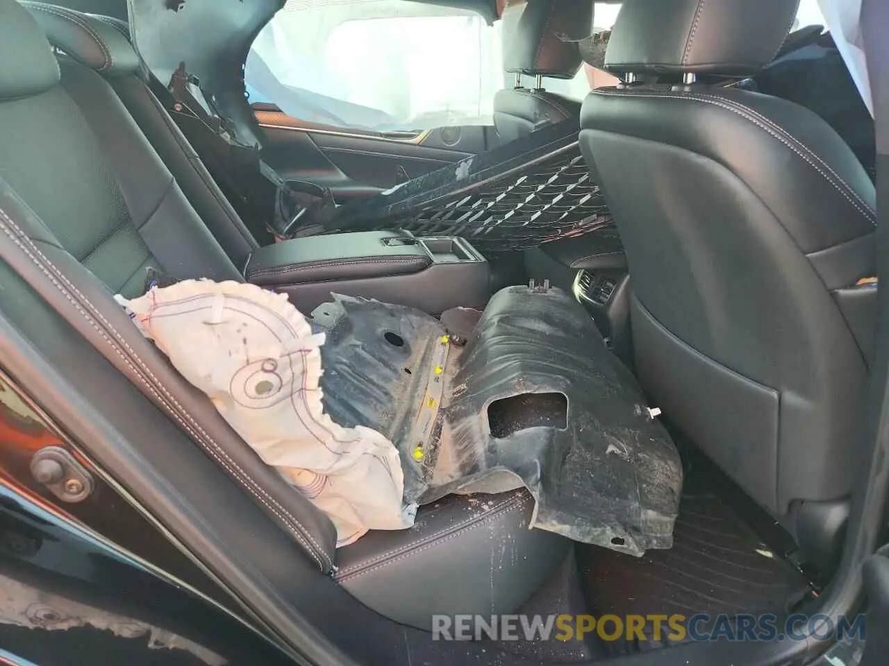10 fotografías del automóvil dañado JTHCZ1BL3KA011831 LEXUS GS350 2019