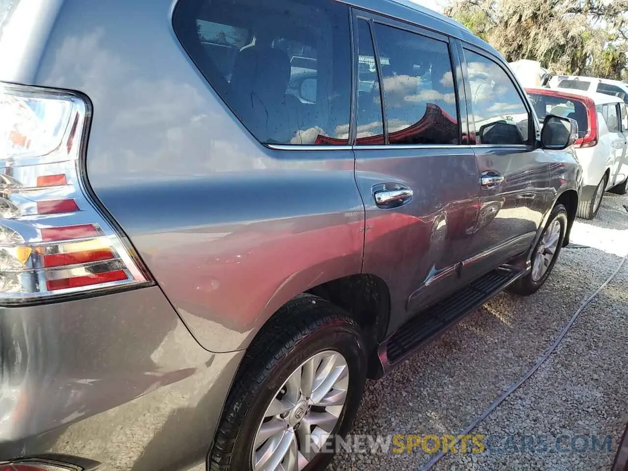 3 fotografías del automóvil dañado JTJBM7FX4K5213532 LEXUS GX 2019