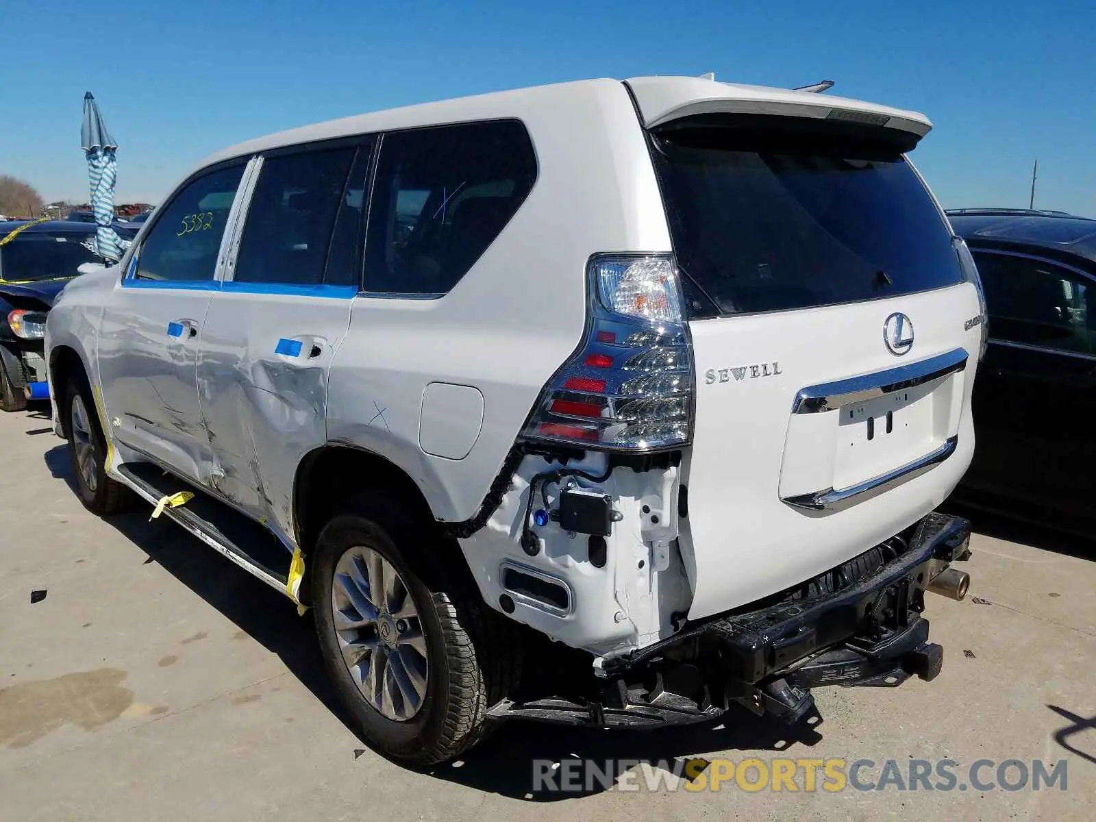 3 fotografías del automóvil dañado JTJBM7FX9K5234375 LEXUS GX 2019