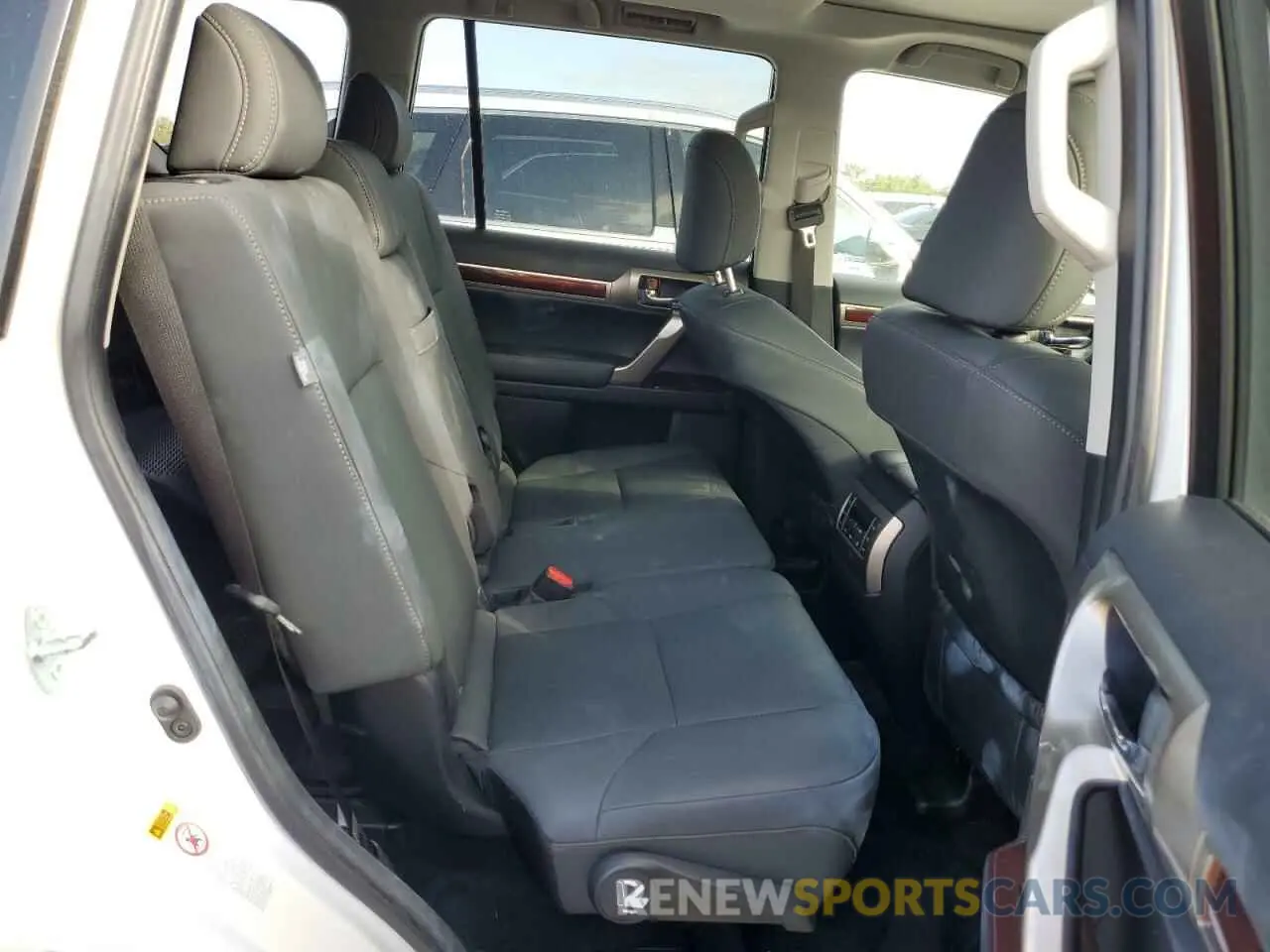 11 fotografías del automóvil dañado JTJBM7FXXK5215558 LEXUS GX 2019