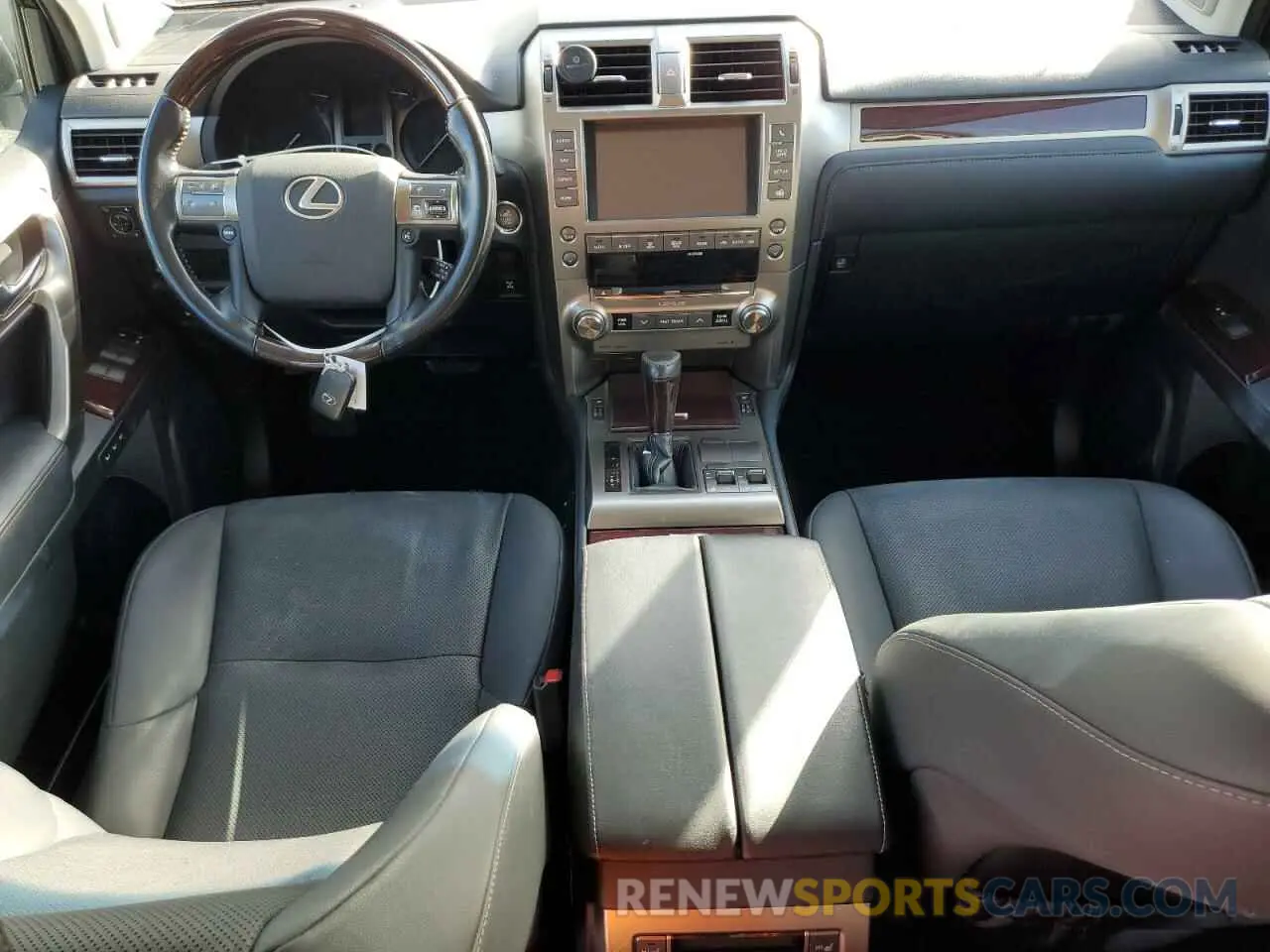 8 fotografías del automóvil dañado JTJBM7FXXK5215558 LEXUS GX 2019