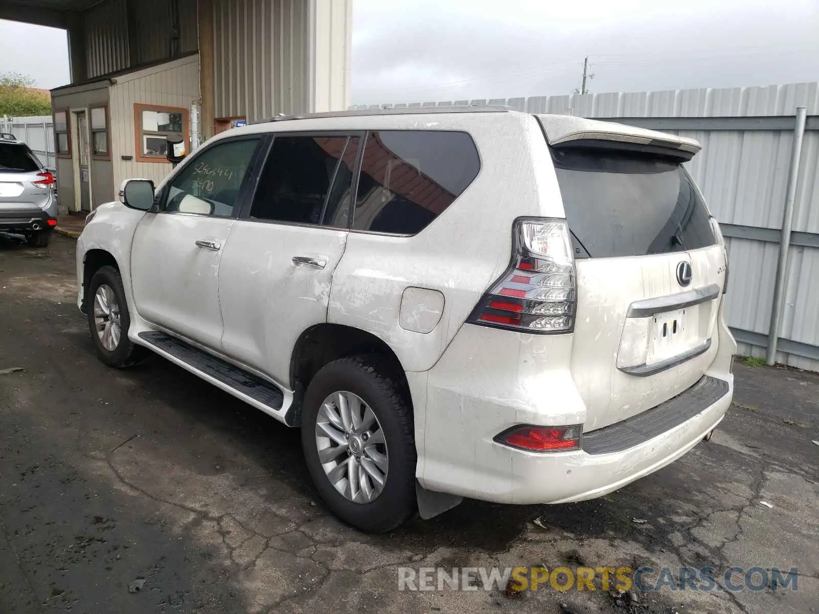 3 fotografías del automóvil dañado JTJAM7BX0M5276714 LEXUS GX 2021